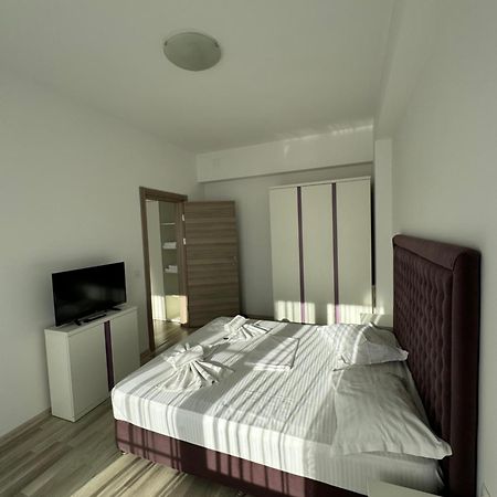 Tanya Apartments Summerland Mamaia Luaran gambar